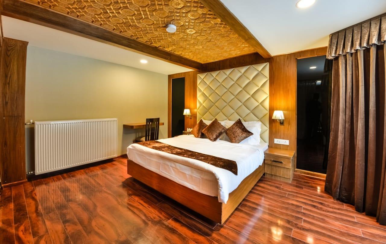 Hotel Royal Hillton Pahalgām Extérieur photo