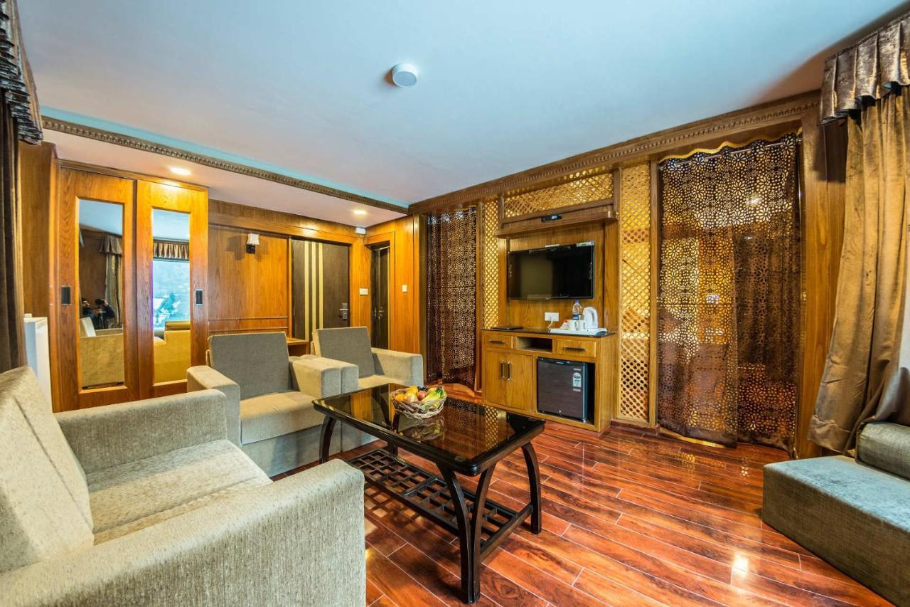 Hotel Royal Hillton Pahalgām Extérieur photo