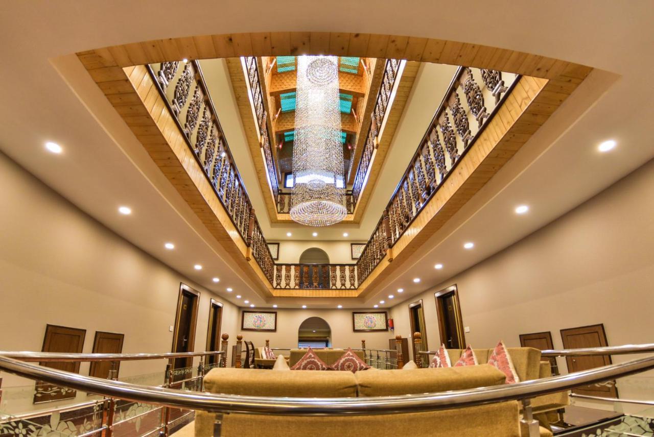 Hotel Royal Hillton Pahalgām Extérieur photo