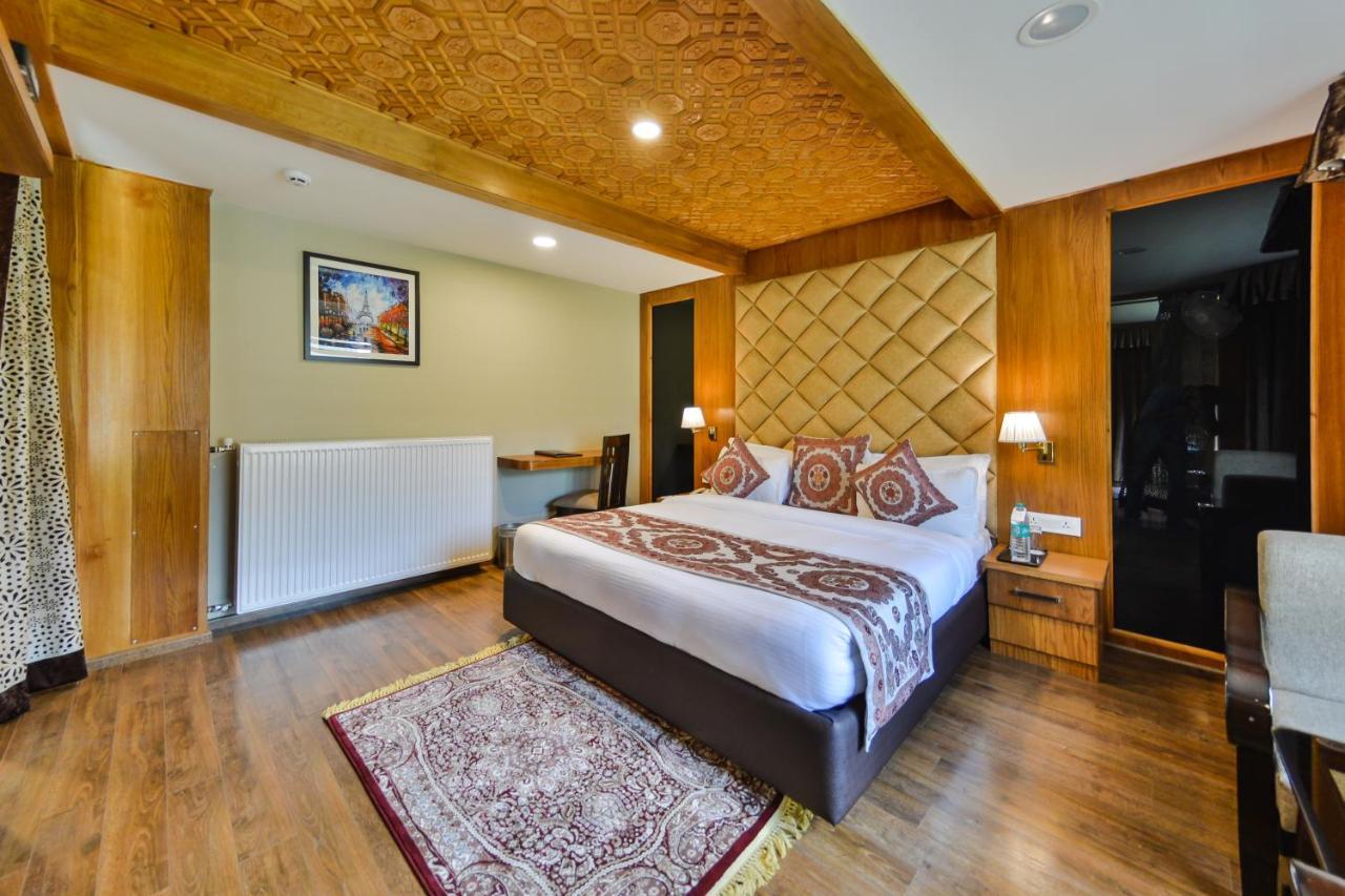 Hotel Royal Hillton Pahalgām Extérieur photo