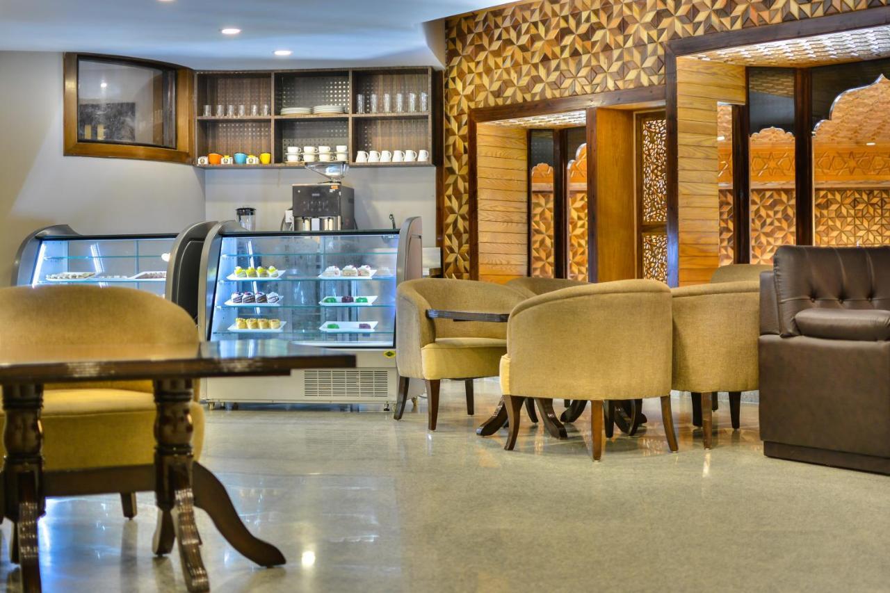 Hotel Royal Hillton Pahalgām Extérieur photo