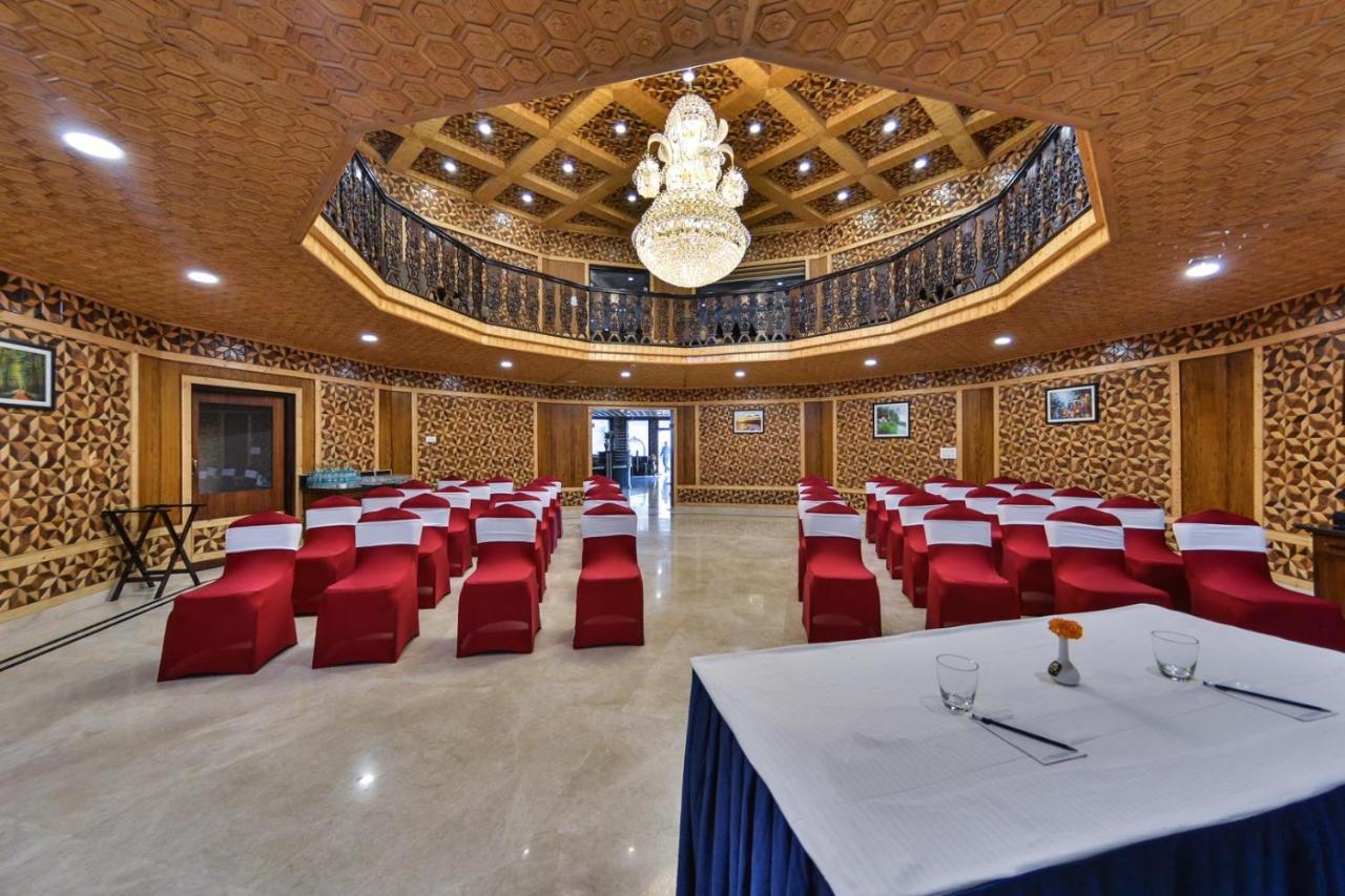 Hotel Royal Hillton Pahalgām Extérieur photo