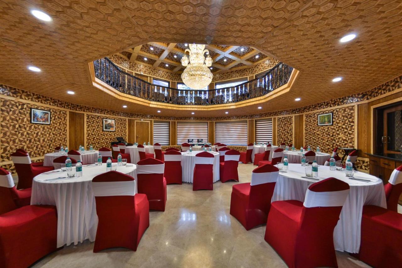 Hotel Royal Hillton Pahalgām Extérieur photo